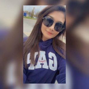 Meet your Posher, Stuti